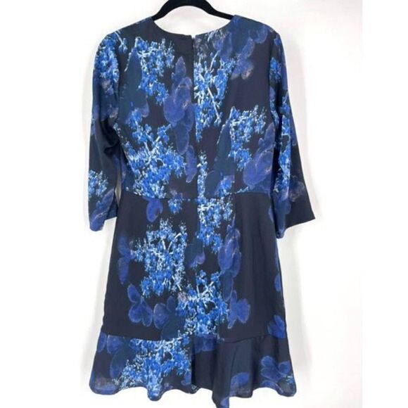 BANANA REPUBLIC FLORAL PRINT 3/4 SLEEVE FIT & FLARE DRESS BLUE MULT Size 6 - Picture 4 of 12